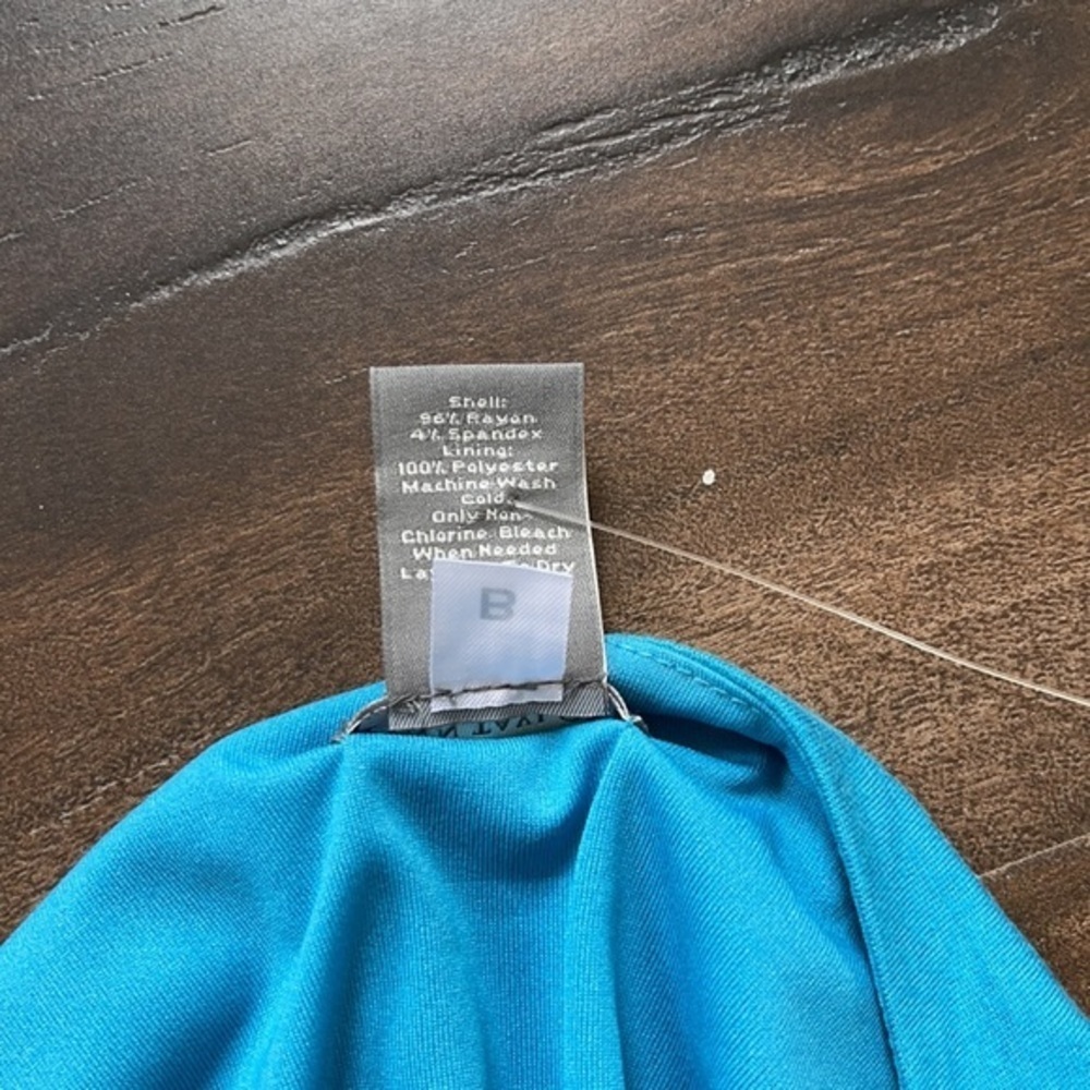 Ann Taylor Blue S/L Top - Picture 3 of 3